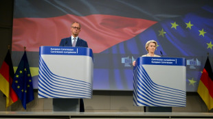 La jefa de la Comisión Europea pide una "solución común" del bloque a la migración