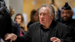 "J'adore les femmes", assure Gérard Depardieu à son procès pour agressions sexuelles