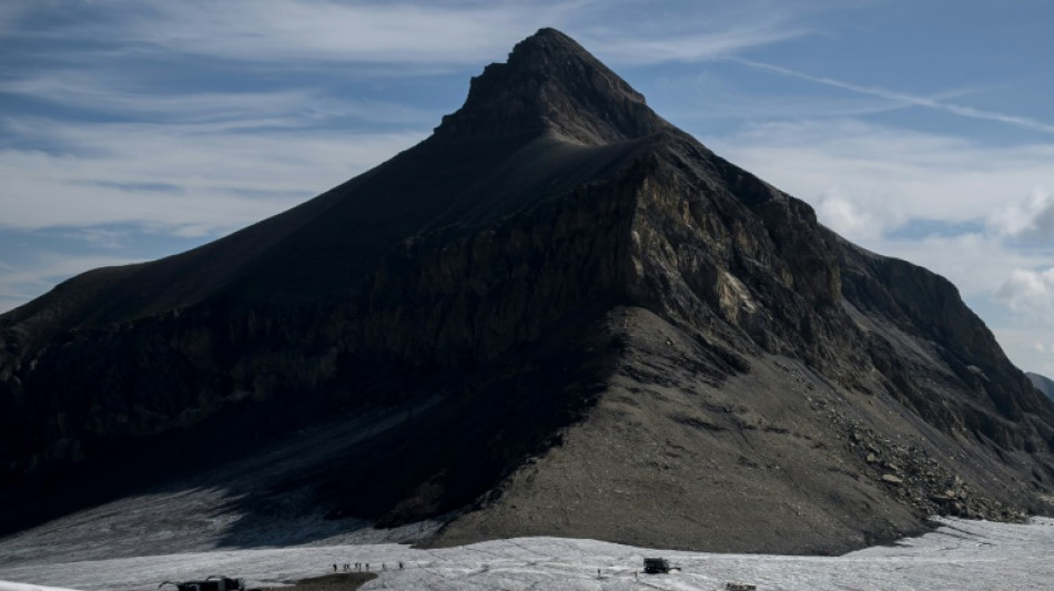 Seit 2000 Jahren unter Eis liegender Pass in Schweizer Alpen wird freigelegt