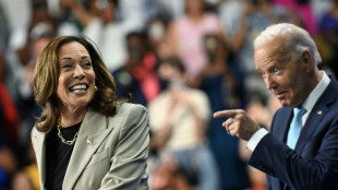 Gemeinsamer Wahlkampfauftritt: Biden und Harris demonstrieren Schulterschluss