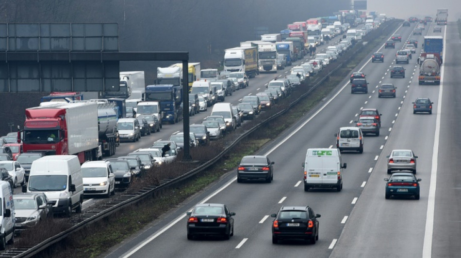 ADAC erwartet viel Stau an langem Osterwochenende