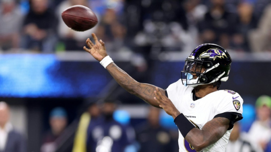 Lamar Jackson brilla en el triunfo de los Ravens sobre sobre los Chargers en la NFL
